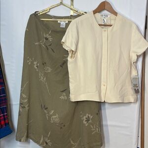 Jones New York Cream and Olive Skirt Set